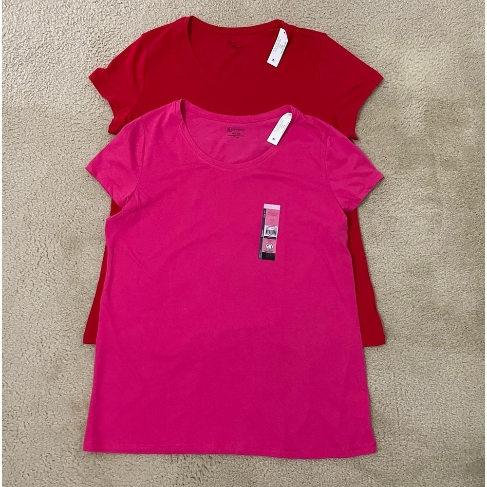 Two brand new t-shirts with tags size XXXL one in red one in pink